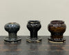 Petits anciens pots noirs en céramique émaillés - Poterie Chinoise