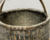 Vieux panier en osier avec poignée en bambou - Décoration campagnarde