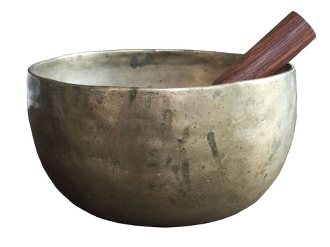 Antique Thadobati singing bowl - SERES Collection
 - 1