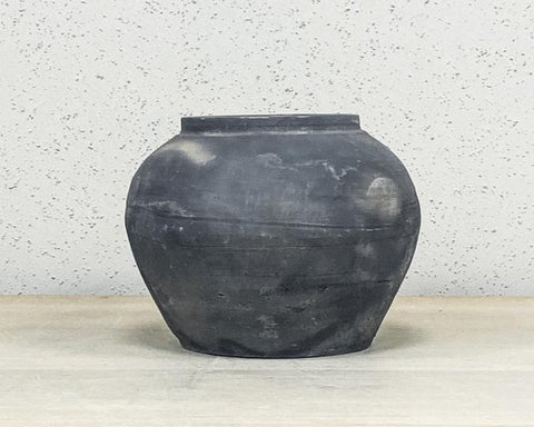 Small rustic grey pot